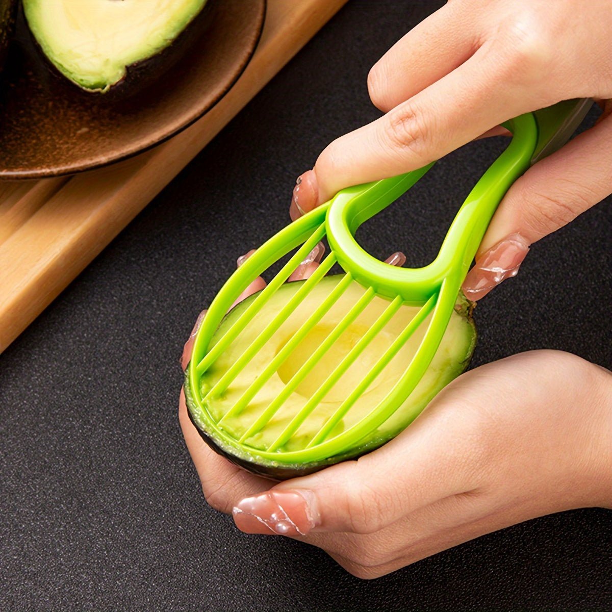 2 - in - 1 Avocado Slicer & Pitter - AdeLShop